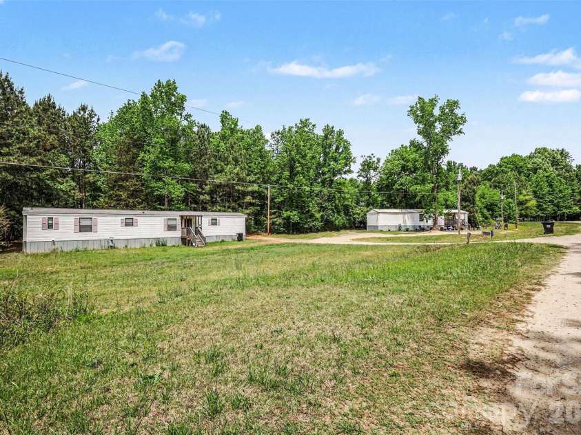 50 Pineview Circle, Wadesboro, NC 28170.  MLS# CAR4393985, YatesRealty ID 30851. 