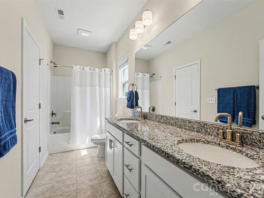 348 Waterlynn Road, Mooresville, NC 28117.  MLS# CAR4366702, YatesRealty ID 30852. 2nd Floor Full Bath #2 Jack and Jill