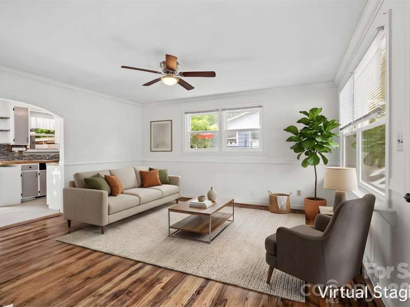 154 Richmond Hill Drive, Asheville, NC 28806.  MLS# CAR4391647, YatesRealty ID 30855. Virtually Staged 