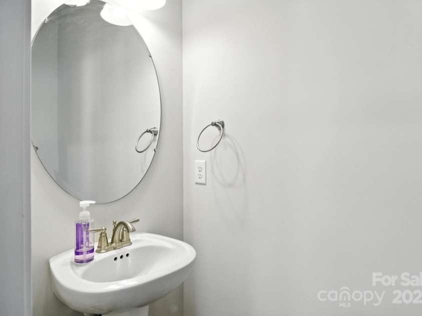 8156 Merryvale Lane, Charlotte, NC 28214.  MLS# CAR4286436, YatesRealty ID 30855. 