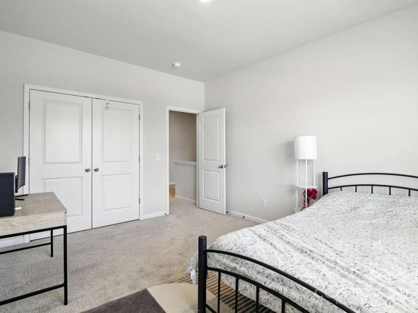 8156 Merryvale Lane, Charlotte, NC 28214.  MLS# CAR4286436, YatesRealty ID 30855. 