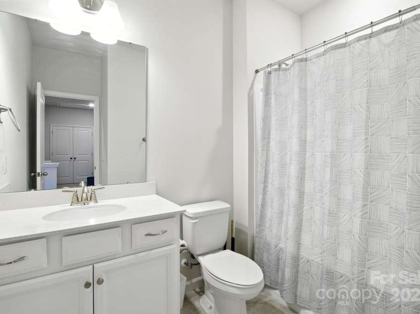 8156 Merryvale Lane, Charlotte, NC 28214.  MLS# CAR4286436, YatesRealty ID 30855. 