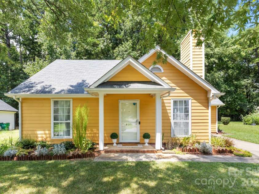 6201 Sunbridge Court, Charlotte, NC 28269.  MLS# CAR4259061, YatesRealty ID 30856. 