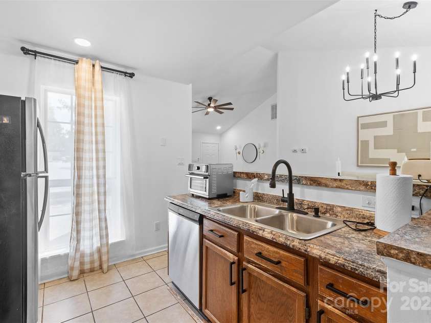 6201 Sunbridge Court, Charlotte, NC 28269.  MLS# CAR4259061, YatesRealty ID 30856. 