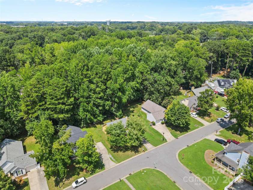 6201 Sunbridge Court, Charlotte, NC 28269.  MLS# CAR4259061, YatesRealty ID 30856. 