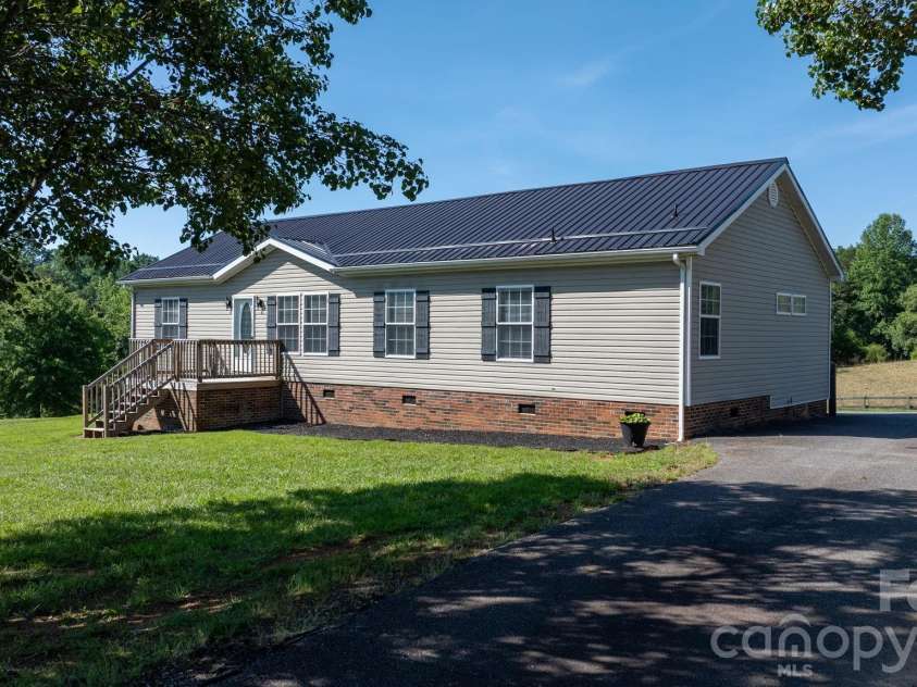 3015 Farm Pond Lane, Granite Falls, NC 28630.  MLS# CAR4391849, YatesRealty ID 30857. 