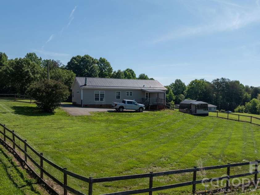 3015 Farm Pond Lane, Granite Falls, NC 28630.  MLS# CAR4391849, YatesRealty ID 30857. 
