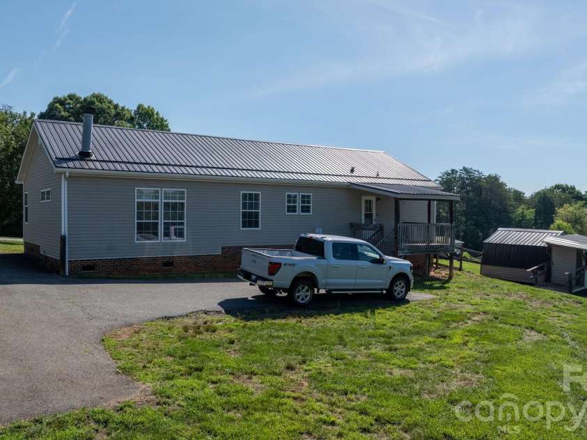 3015 Farm Pond Lane, Granite Falls, NC 28630.  MLS# CAR4391849, YatesRealty ID 30857. 