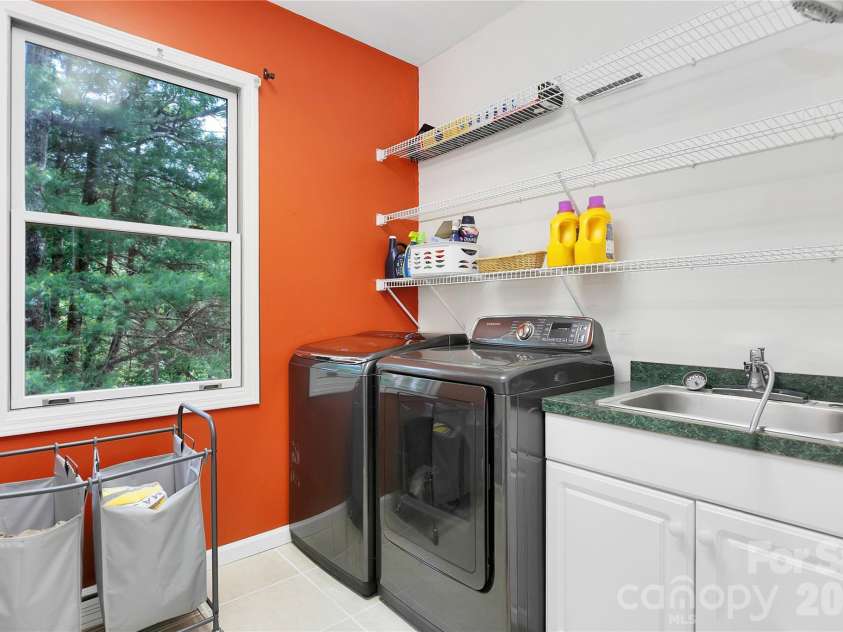 154 Chestnut Lane, Cedar Mountain, NC 28718.  MLS# CAR4388442, YatesRealty ID 30858. 