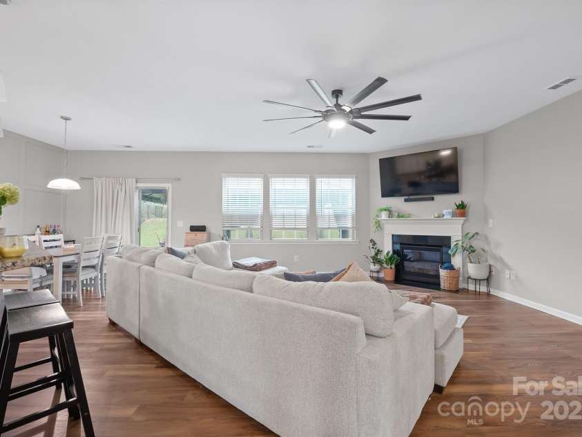 177 Falls Cove Drive, Troutman, NC 28166.  MLS# CAR4290056, YatesRealty ID 30858. 