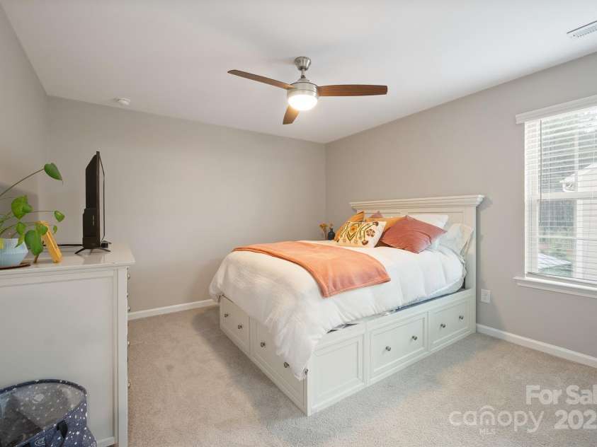 177 Falls Cove Drive, Troutman, NC 28166.  MLS# CAR4290056, YatesRealty ID 30858. 