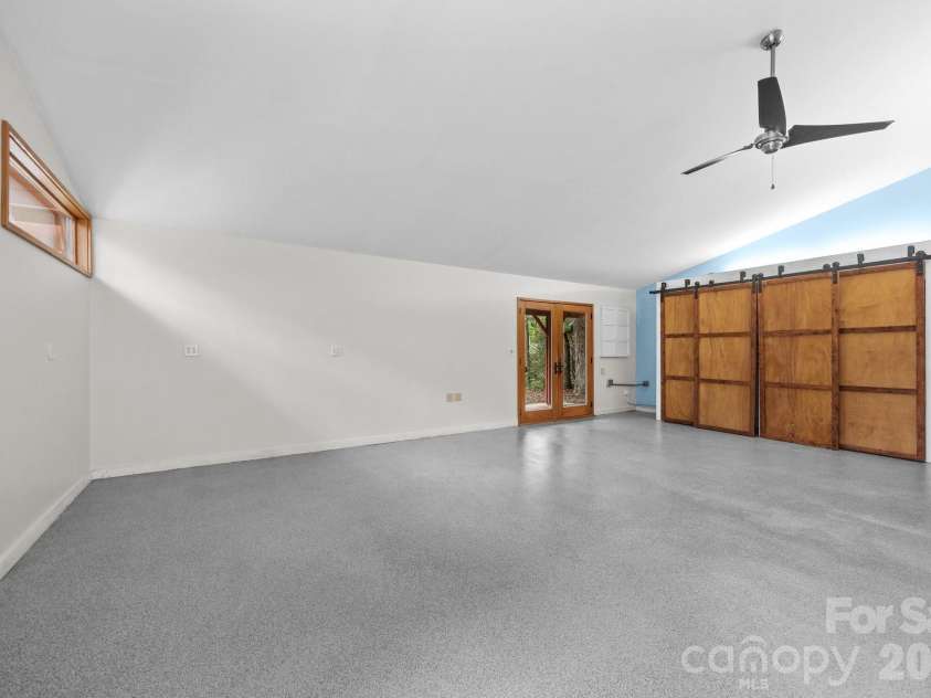27 Rosebud Lane, Fairview, NC 28730.  MLS# CAR4352014, YatesRealty ID 3086. 