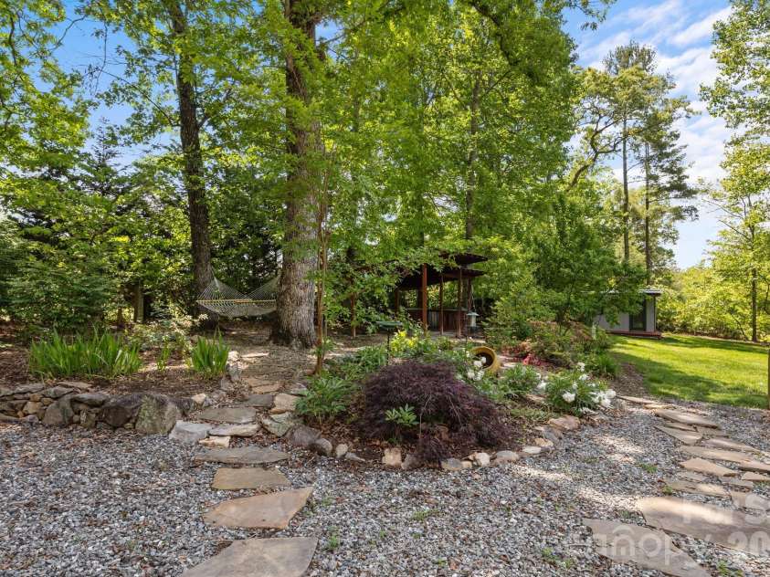 27 Rosebud Lane, Fairview, NC 28730.  MLS# CAR4352014, YatesRealty ID 3086. 