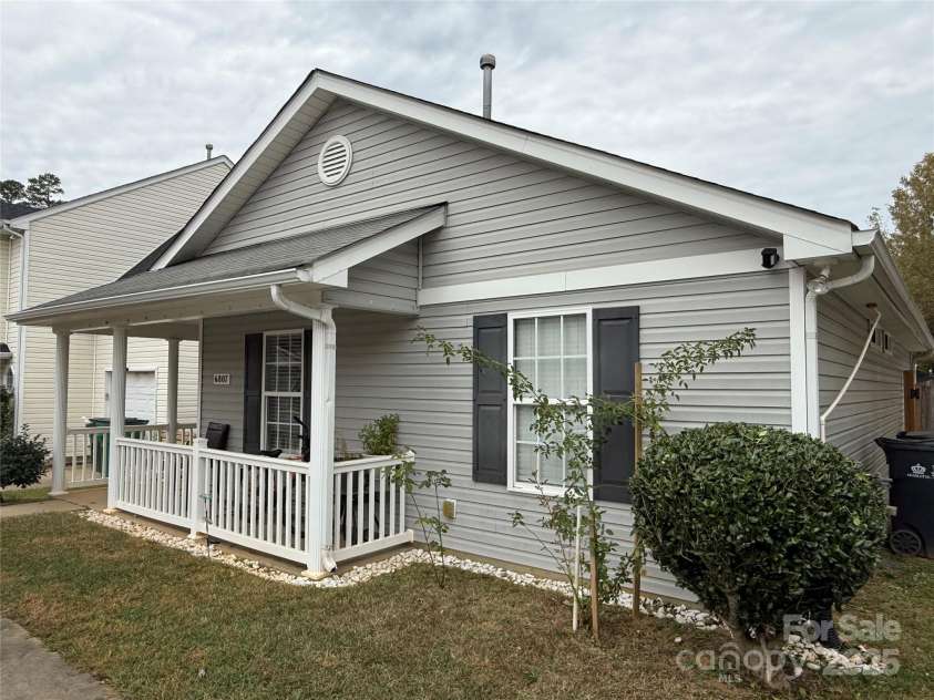 6807 Jamison Lane, Charlotte, NC 28269.  MLS# CAR4317327, YatesRealty ID 3086. 