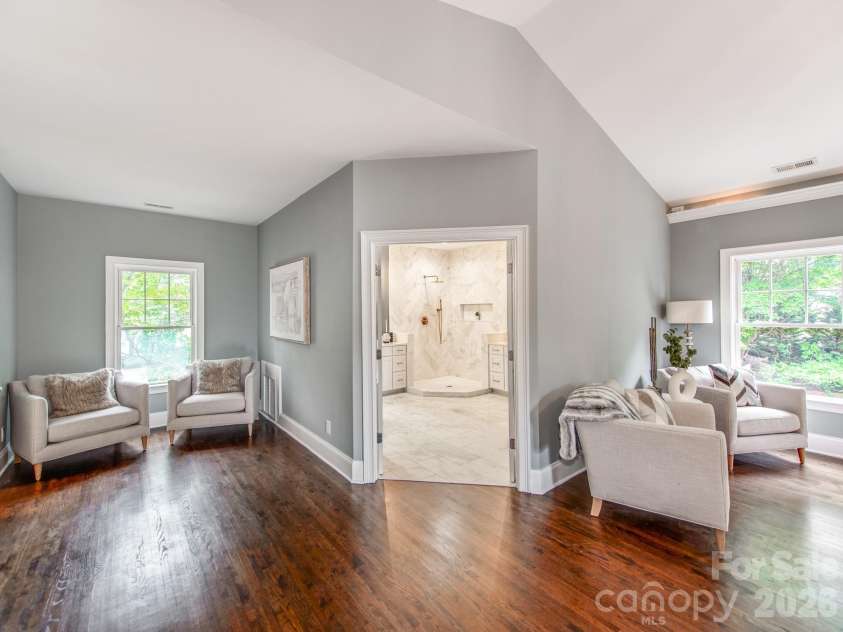 2907 Park Road, Charlotte, NC 28209.  MLS# CAR4390579, YatesRealty ID 30860. 