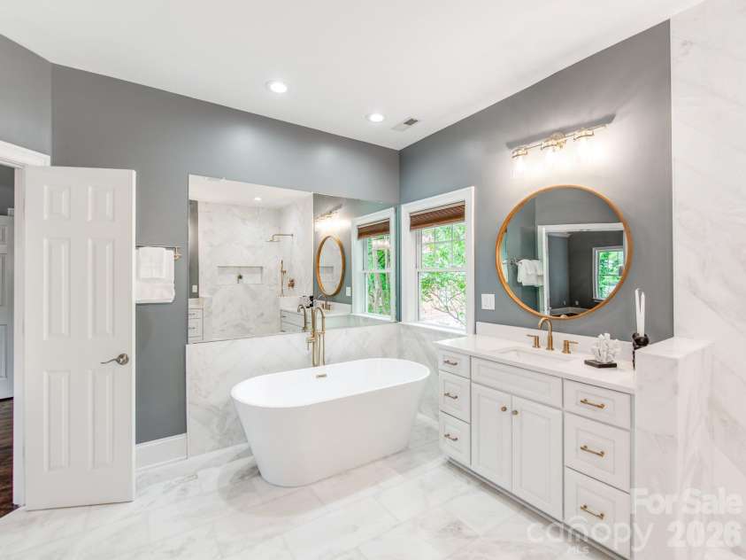 2907 Park Road, Charlotte, NC 28209.  MLS# CAR4390579, YatesRealty ID 30860. 