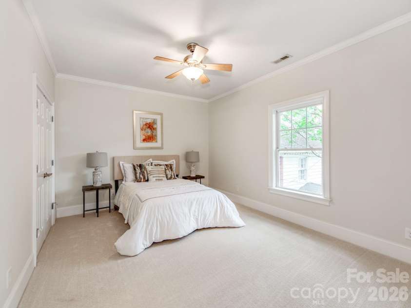 2907 Park Road, Charlotte, NC 28209.  MLS# CAR4390579, YatesRealty ID 30860. 