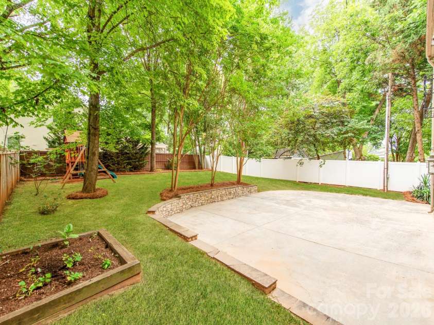 2907 Park Road, Charlotte, NC 28209.  MLS# CAR4390579, YatesRealty ID 30860. 