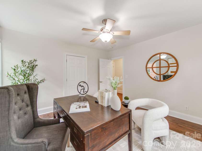 2907 Park Road, Charlotte, NC 28209.  MLS# CAR4390579, YatesRealty ID 30860. Office on Main