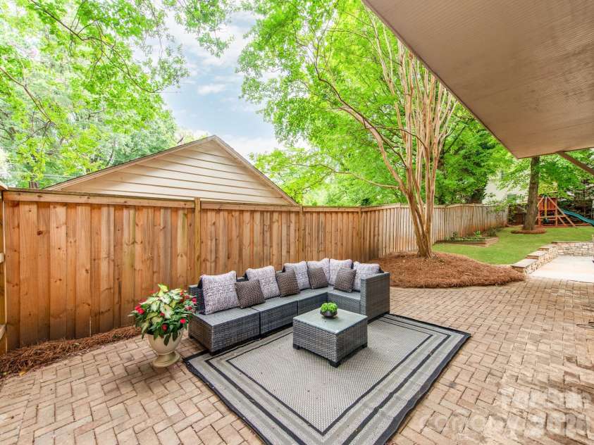 2907 Park Road, Charlotte, NC 28209.  MLS# CAR4390579, YatesRealty ID 30860. Side Porch Covered