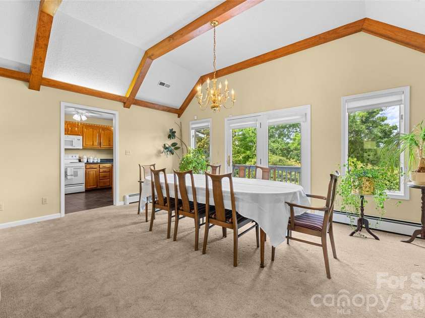 8 Scenic View Drive, Weaverville, NC 28787.  MLS# CAR4378316, YatesRealty ID 30862. 