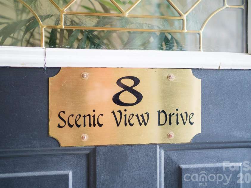 8 Scenic View Drive, Weaverville, NC 28787.  MLS# CAR4378316, YatesRealty ID 30862. 