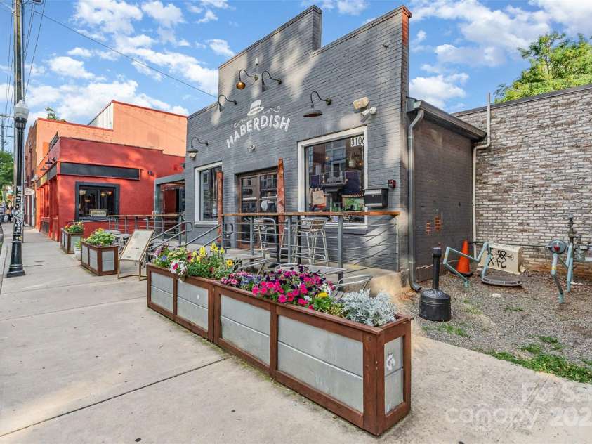 501 Mercury Street, Charlotte, NC 28205.  MLS# CAR4271317, YatesRealty ID 30863. 