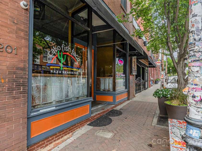 501 Mercury Street, Charlotte, NC 28205.  MLS# CAR4271317, YatesRealty ID 30863. 