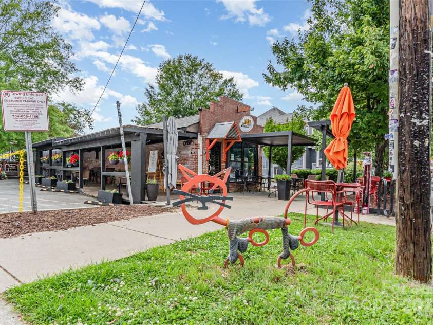 501 Mercury Street, Charlotte, NC 28205.  MLS# CAR4271317, YatesRealty ID 30863. 