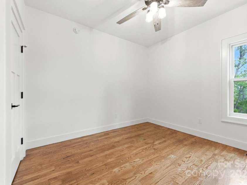 82 Lillycrop Lane, Hendersonville, NC 28792.  MLS# CAR4273359, YatesRealty ID 30864. Each bedroom is equipped with a large ceiling fan for added comfort and airflow