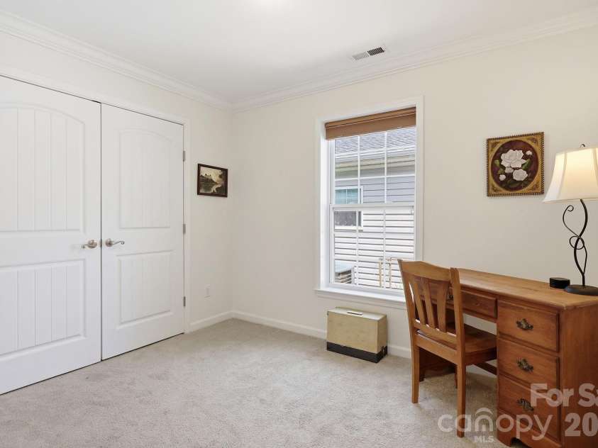 253 Brooklyn Lane, Asheville, NC 28803.  MLS# CAR4384481, YatesRealty ID 30866. Bedroom 3