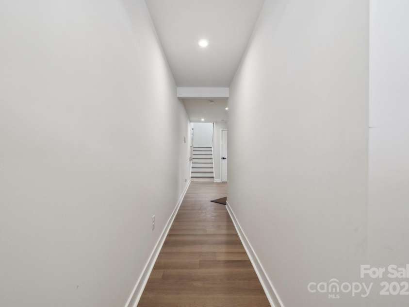 9823 Oaklawn Boulevard, Huntersville, NC 28078.  MLS# CAR4251168, YatesRealty ID 30866. 