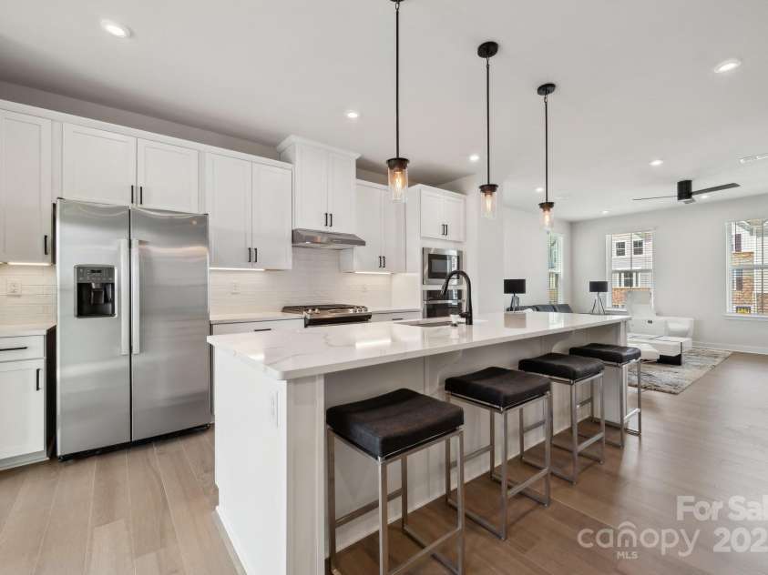 9823 Oaklawn Boulevard, Huntersville, NC 28078.  MLS# CAR4251168, YatesRealty ID 30866. 