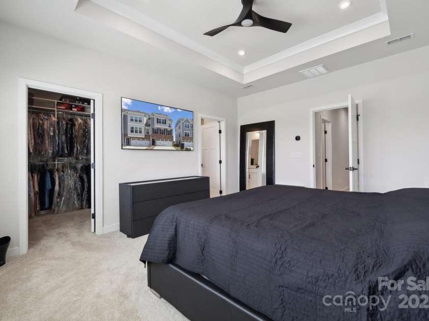 9823 Oaklawn Boulevard, Huntersville, NC 28078.  MLS# CAR4251168, YatesRealty ID 30866. 