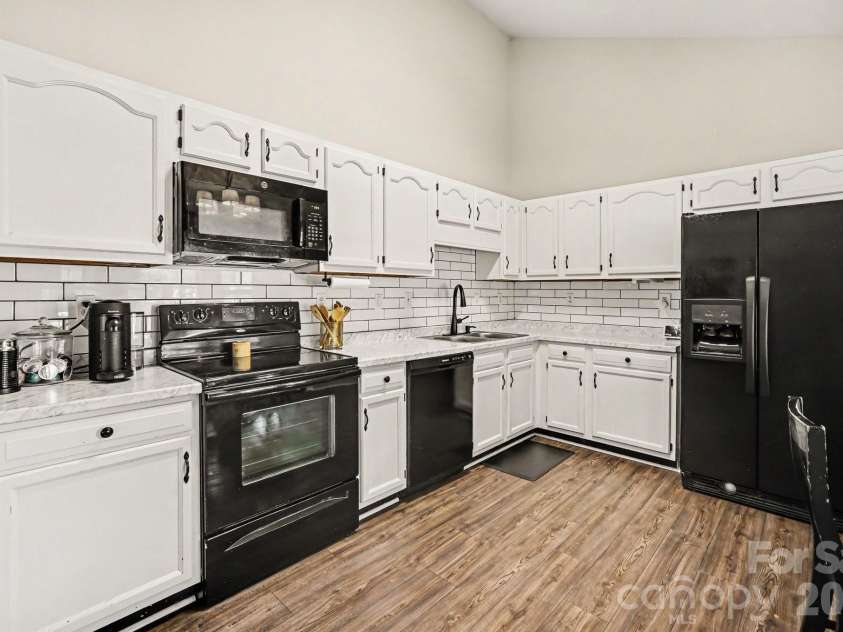 132 Brookhollow Drive, Mount Holly, NC 28120.  MLS# CAR4392675, YatesRealty ID 30868. 