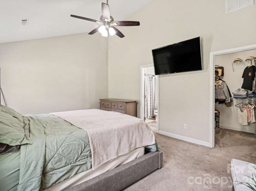 132 Brookhollow Drive, Mount Holly, NC 28120.  MLS# CAR4392675, YatesRealty ID 30868. 