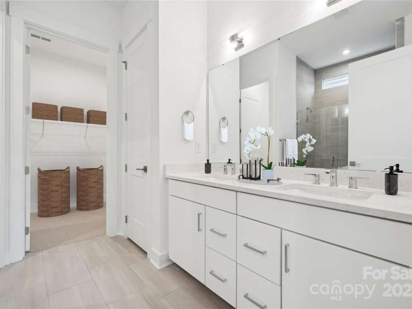 5337 Mint Harbor Way, Charlotte, NC 28269.  MLS# CAR4288574, YatesRealty ID 30868. Actual Home -Primary Bathroom - Virtually Staged