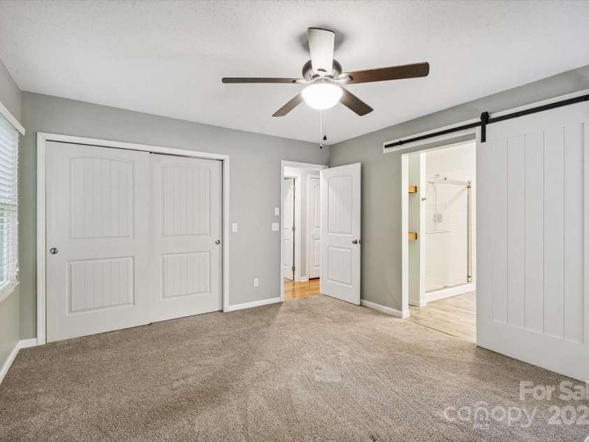 104 Britton Avenue, Hendersonville, NC 28791.  MLS# CAR4273610, YatesRealty ID 3087. 