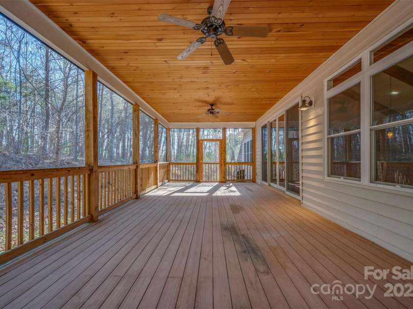 240 Persimmon Hill Drive, Columbus, NC 28722.  MLS# CAR4232321, YatesRealty ID 3087. 