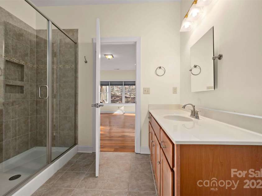 240 Persimmon Hill Drive, Columbus, NC 28722.  MLS# CAR4232321, YatesRealty ID 3087. 