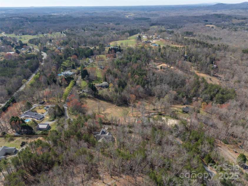 240 Persimmon Hill Drive, Columbus, NC 28722.  MLS# CAR4232321, YatesRealty ID 3087. 