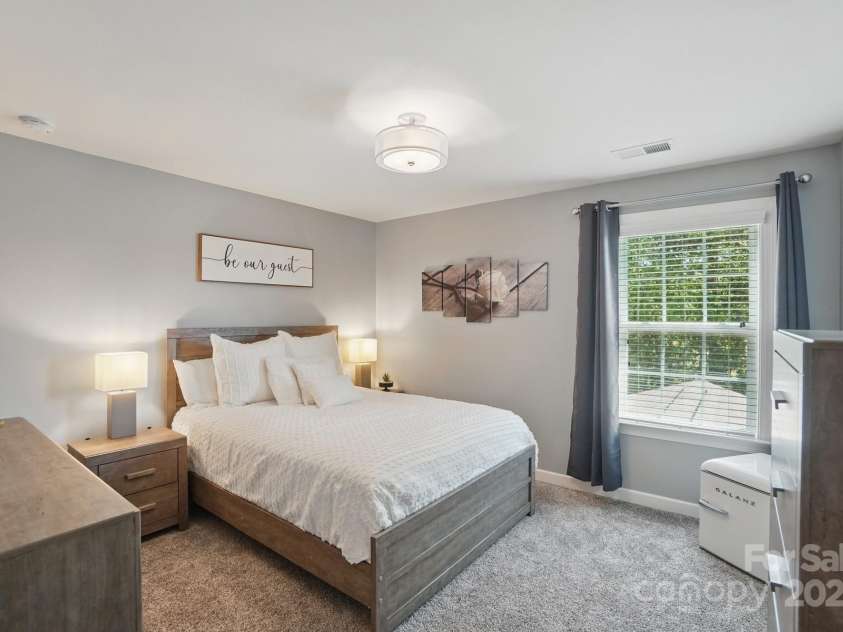 16831 Alydar Commons Lane, Charlotte, NC 28278.  MLS# CAR4256339, YatesRealty ID 30870. 4th Bedroom