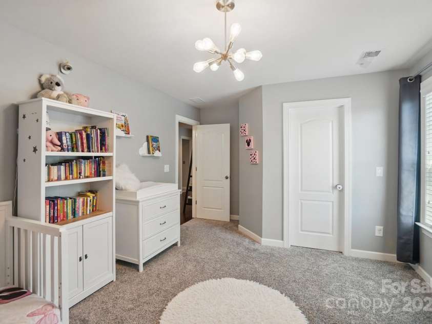 16831 Alydar Commons Lane, Charlotte, NC 28278.  MLS# CAR4256339, YatesRealty ID 30870. 