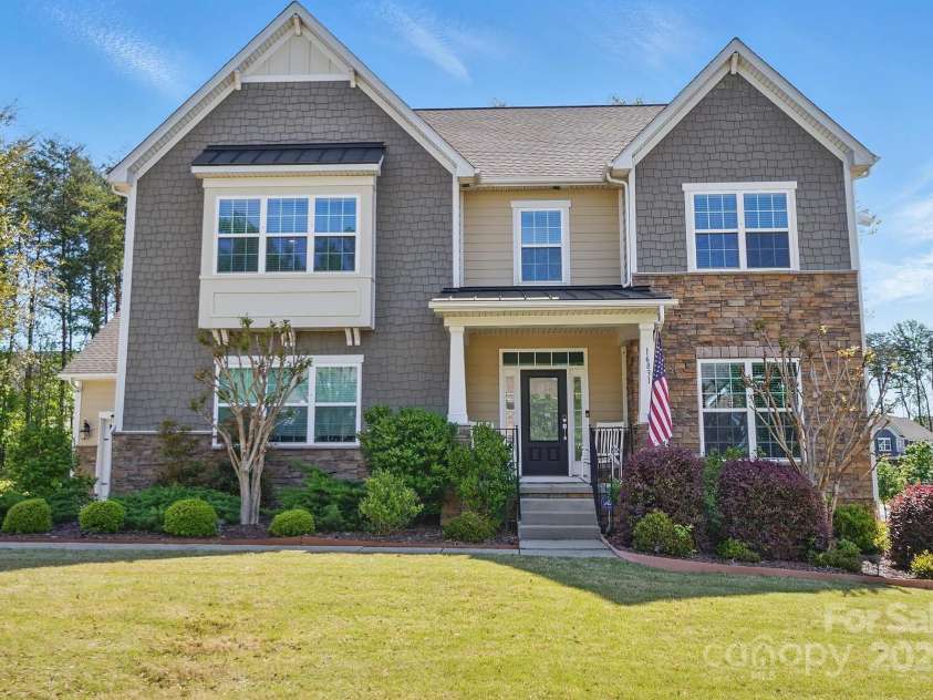 16831 Alydar Commons Lane, Charlotte, NC 28278.  MLS# CAR4256339, YatesRealty ID 30870. 