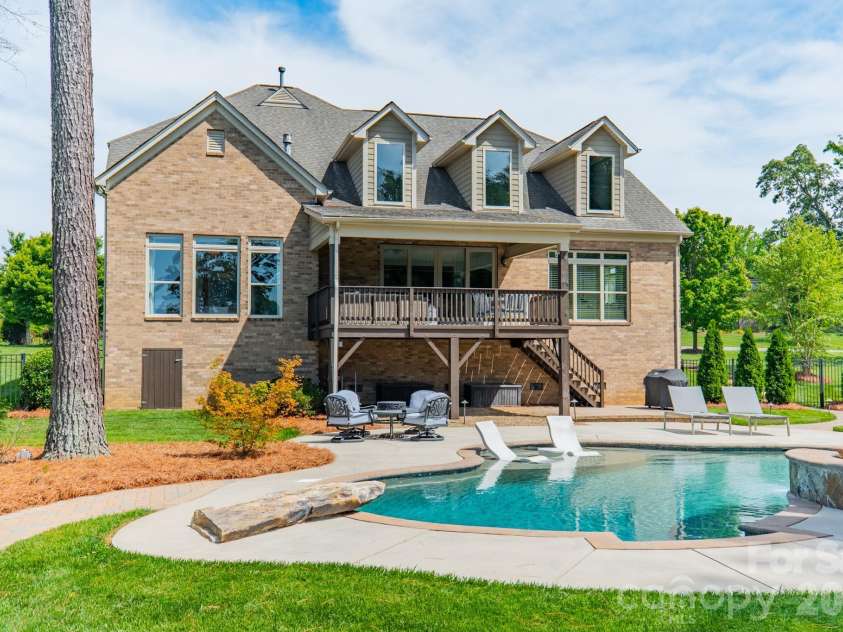 701 Copper Tree Lane, Waxhaw, NC 28173.  MLS# CAR4378056, YatesRealty ID 30870. A resort style backyard retreat. 