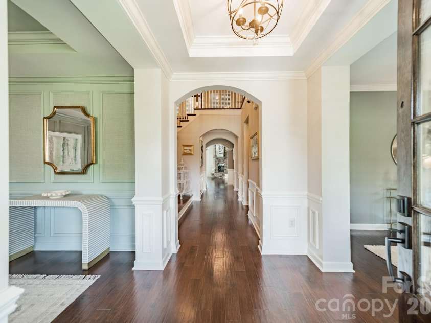 701 Copper Tree Lane, Waxhaw, NC 28173.  MLS# CAR4378056, YatesRealty ID 30870. Entrance Foyer