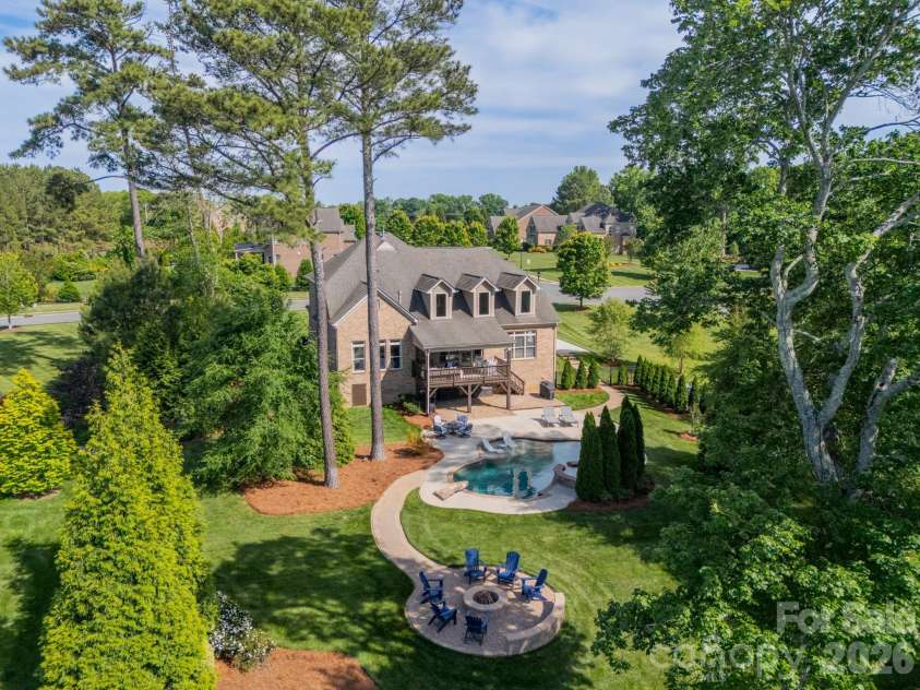 701 Copper Tree Lane, Waxhaw, NC 28173.  MLS# CAR4378056, YatesRealty ID 30870. Fantastic and private backyard with mature and privacy trees