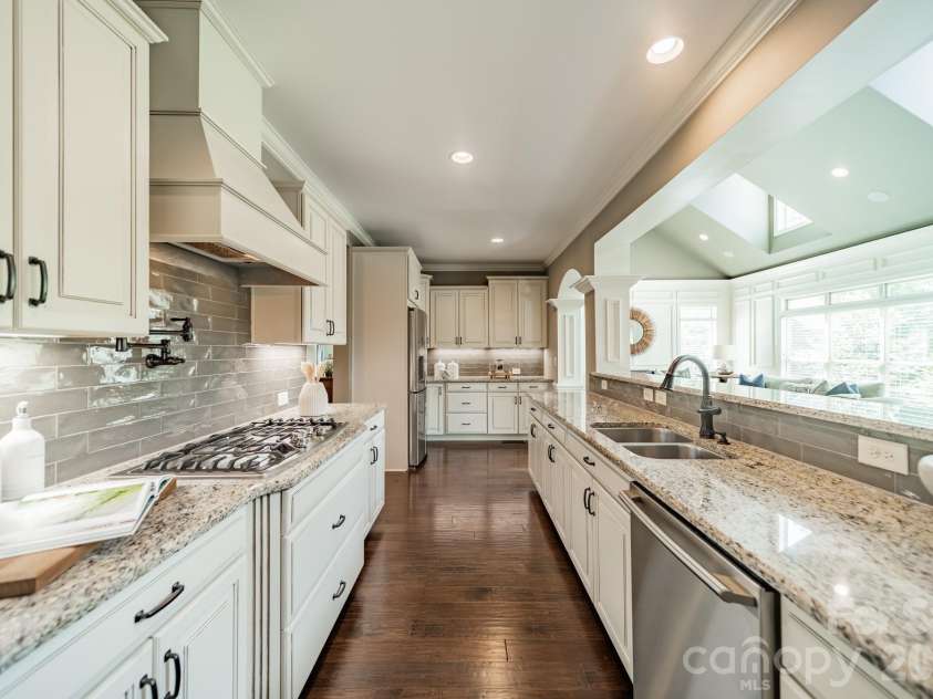 701 Copper Tree Lane, Waxhaw, NC 28173.  MLS# CAR4378056, YatesRealty ID 30870. The Kitchen is open to the great room