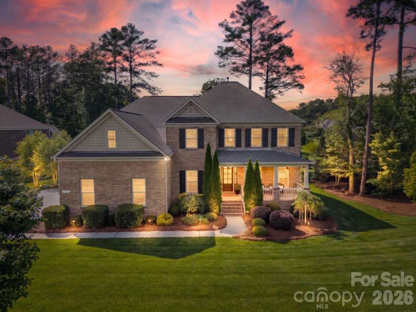 701 Copper Tree Lane, Waxhaw, NC 28173.  MLS# CAR4378056, YatesRealty ID 30870. Welcome to your dream retreat!
