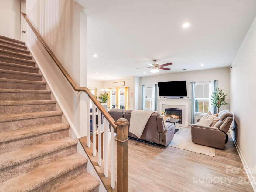 10412 Dalton Woods Court, Huntersville, NC 28078.  MLS# CAR4274231, YatesRealty ID 30871. 